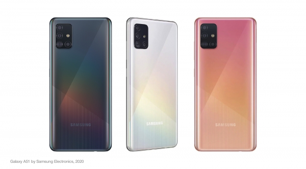 증권가의 실적 기대감 전망에 플라스틱 사출 전문기업 인탑스의 주가가 상승세를 보여오다 최근 3만원대를 횡보하고 있다. 사진은 인탑스의 핸드폰 케이스 주요 납품처인 삼성전자의 갤럭시 스마트폰[사진출처=인탑스 홈페이지]