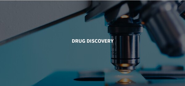 2007년 코스닥 시장에 상장한 오스코텍은 신약개발사업(합성신약), 기능성 소재 및 관련 제품사업, 치과용 골이식재 사업을 영위하는 기업이다. 고형암(비소세포폐암, 삼중음성유방암 등)과 혈액암(급성골수성백혈병), 자가면역질환(류마티스성관절염, 면역성혈소판감소증 등) 관련해 세포 내 비정상적으로 활성화돼 있는 키나제를 억제하는 표적치료제를 개발했다. [사진출처=오스코텍]