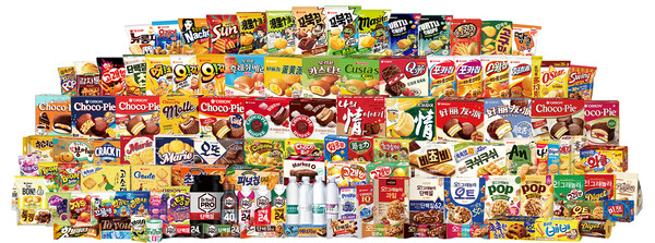 오리온은 2024년 상반기 연결기준 매출액 1조4677억원, 영업이익 2468억원을 기록하며 사상 최대 실적을 달성했다고 14일 밝혔다. 사진은 오리온 제품 이미지 모음. [사진제공=오리온]