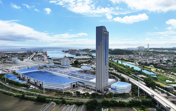 LS전선은 강원도 동해시에 해저 5동을 준공하며, 아시아 최대급 HVDC 케이블 생산 역량을 갖췄다. [사진제공=LS그룹]